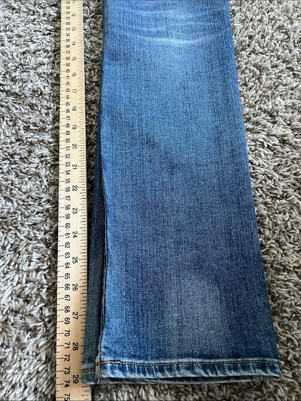 Like New! AG Mari High Rise Straight Leg Jeans in Size 26R